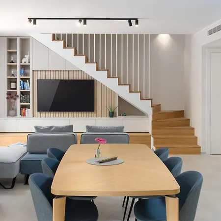 The Q Senses - New Luxury With Piano, Pool, Sauna And Jacuzzi Apartment