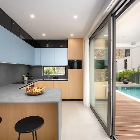 The Q Senses - New Luxury With Piano, Pool, Sauna And Jacuzzi Apartment *