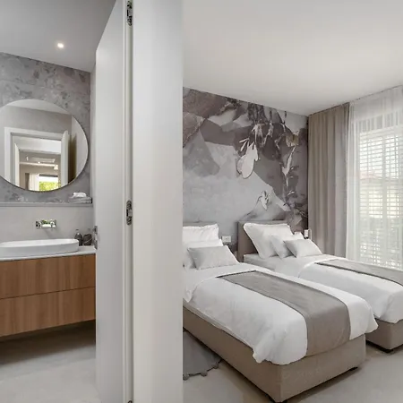 The Q Senses - New Luxury With Piano, Pool, Sauna And Jacuzzi * Rovinj