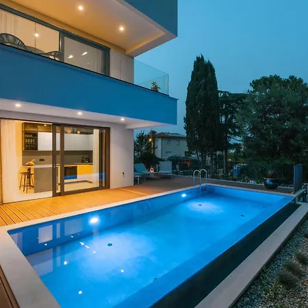 The Q Senses - New Luxury With Piano, Pool, Sauna And Jacuzzi Apartment