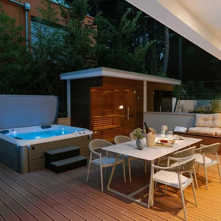 The Q Senses - New Luxury With Piano, Pool, Sauna And Jacuzzi Apartment Rovinj