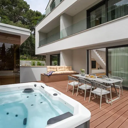 The Q Senses - New Luxury With Piano, Pool, Sauna And Jacuzzi *