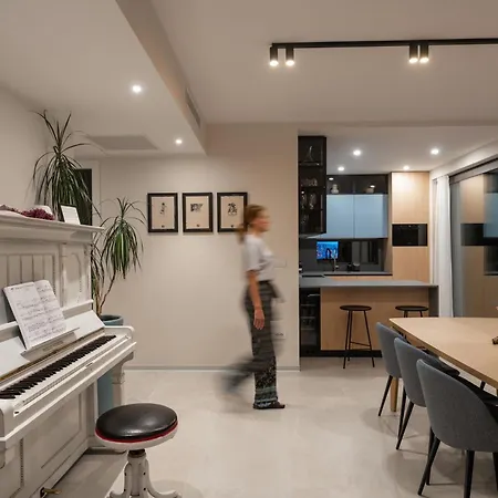 The Q Senses - New Luxury With Piano, Pool, Sauna And Jacuzzi Apartment *